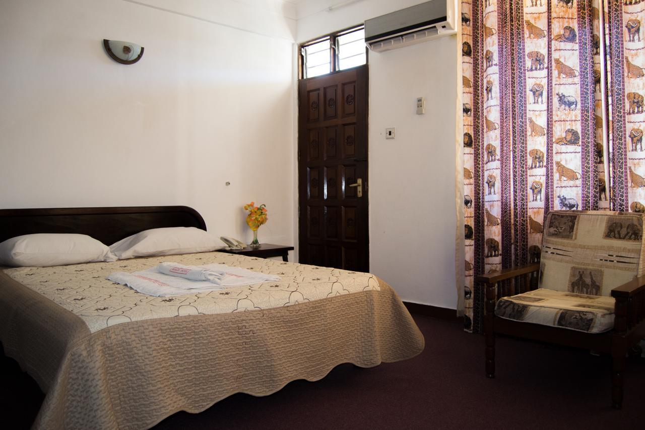 Manson Hotel Момбаса Екстер'єр фото